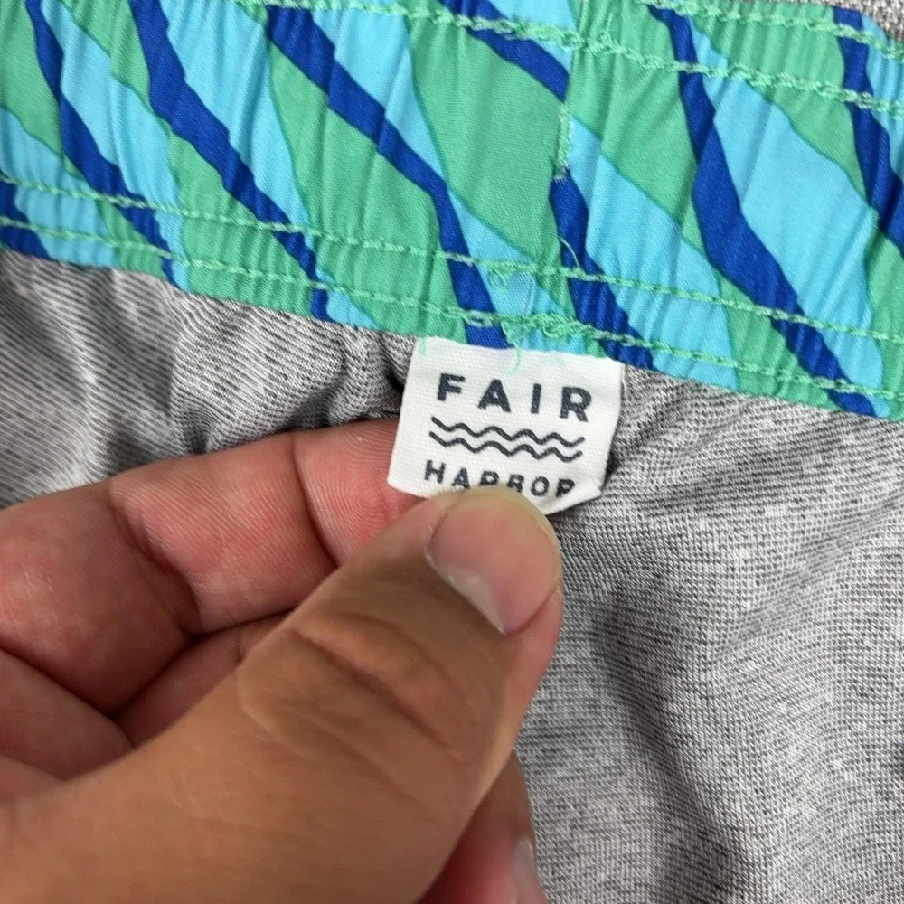 Fair Harbor Swim Shorts Mens Large Blue Green Geometric Trunks Lined Stretch
